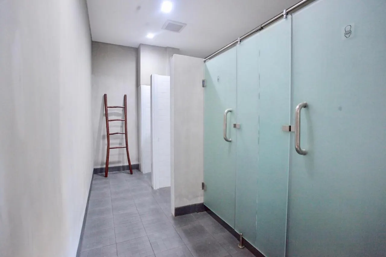 Beach Hut Hostel Kuta Lombok 0*,  Indonezja
